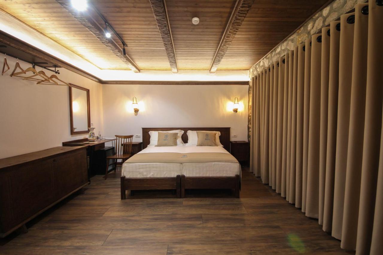 Kruja Albergo Diffuso , Inside Kruja Castle المظهر الخارجي الصورة