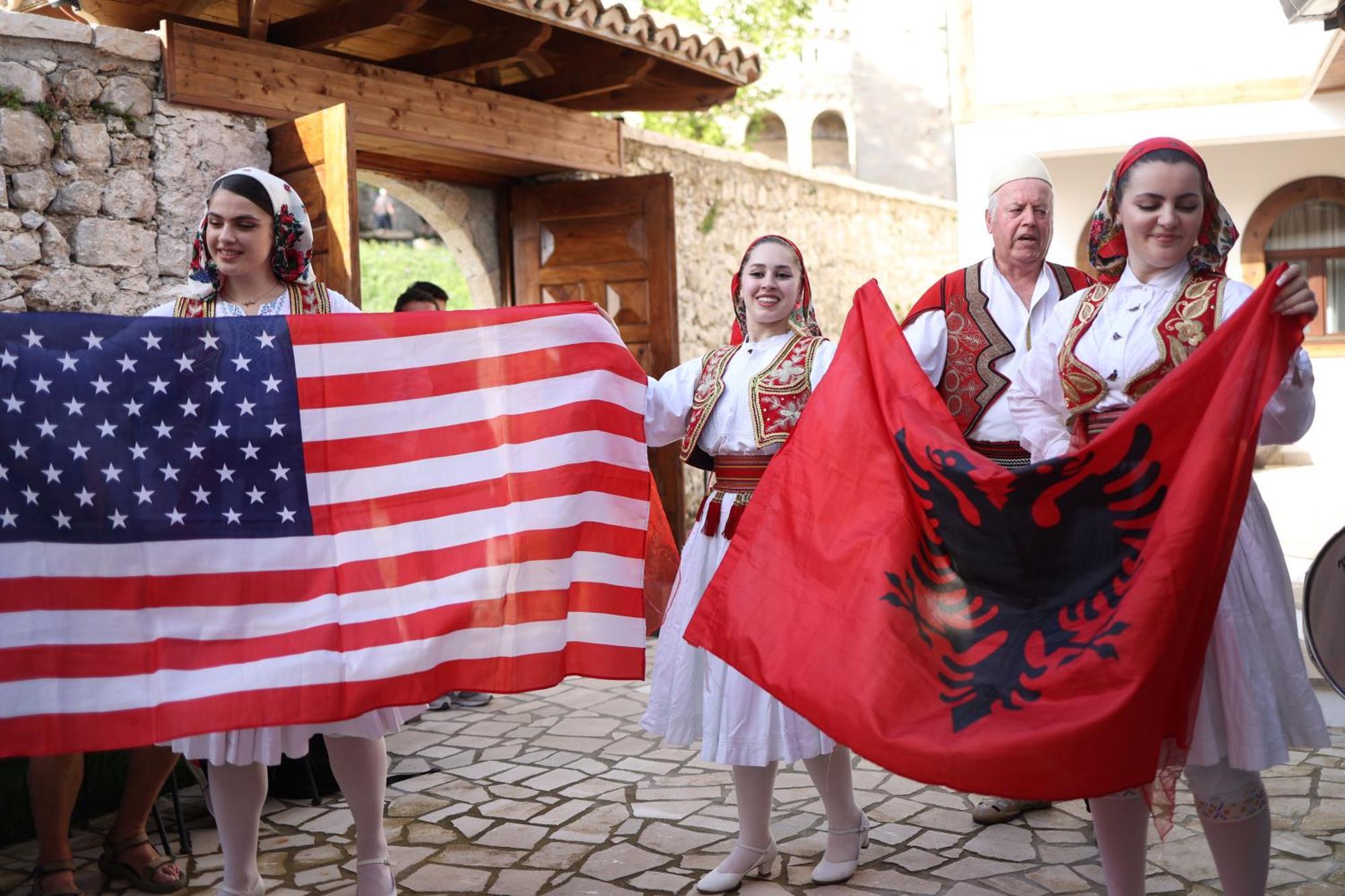 Kruja Albergo Diffuso , Inside Kruja Castle المظهر الخارجي الصورة
